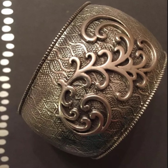 Silpada Sterling cuff bracelet EUC - Picture 2 of 5